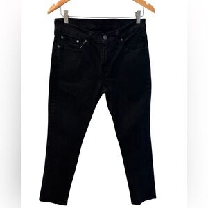 Levi's Black Skinny Jeans with Tapered Leg